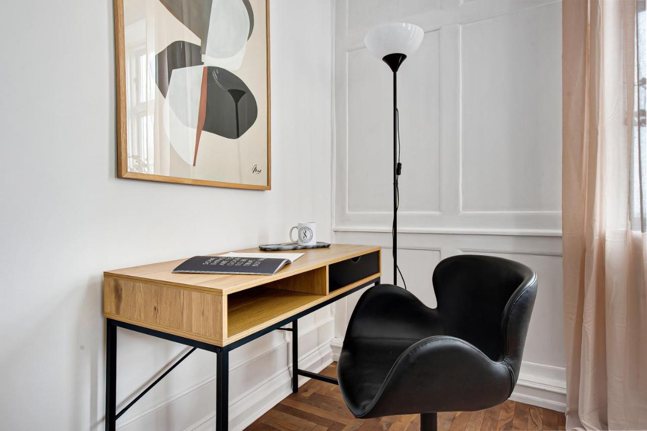 Sanders Square - Spacious Six-Bedroom Apartment Near Amalienborg Копенгаген Экстерьер фото